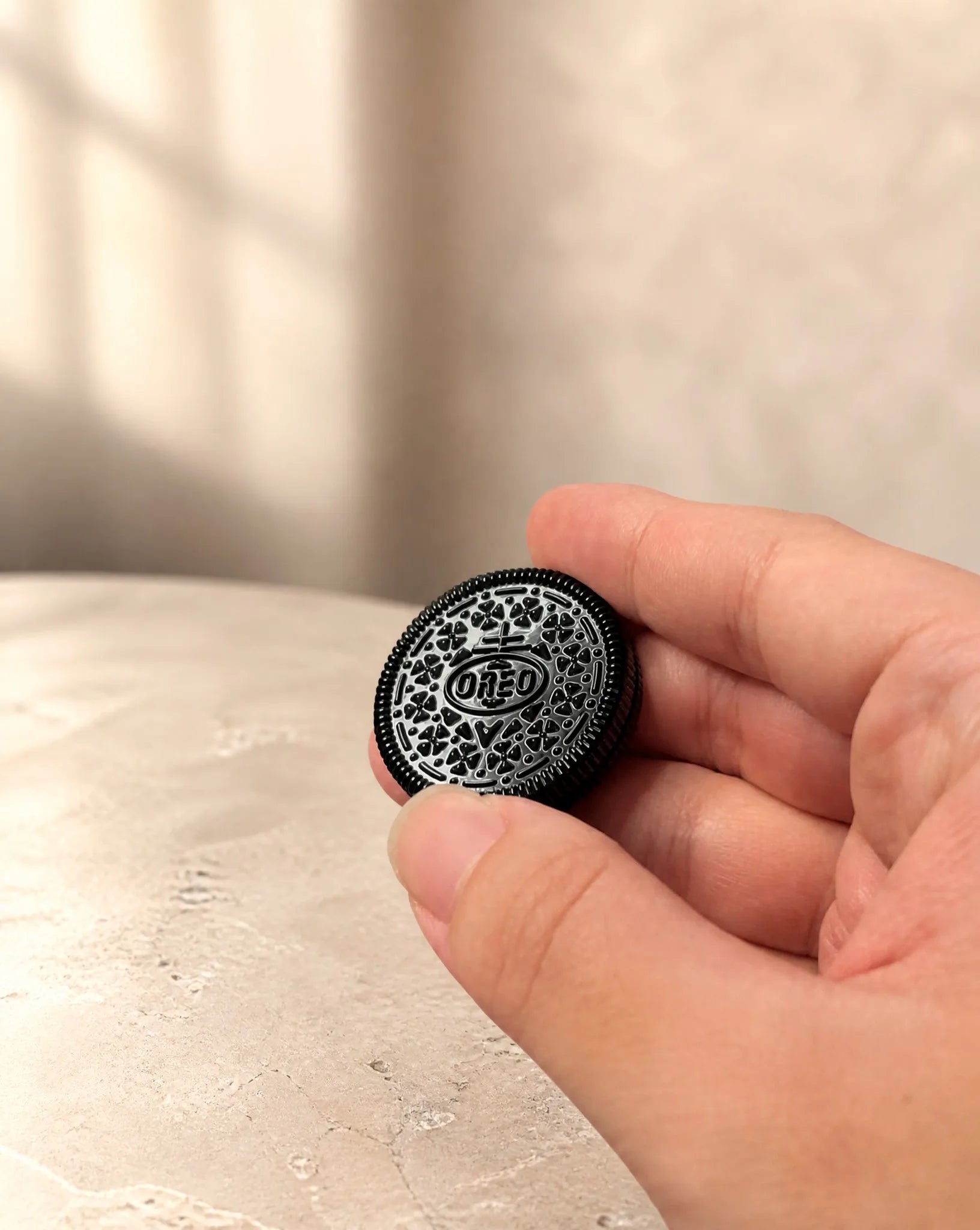 Spinning Fidget Slider – Silent Pocket-Size Stress Relief Toy (Black)